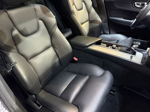Used 2018 Volvo XC60 T5 Inscription w/ Convenience Package image 47