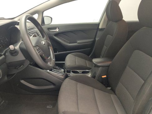 Used 2017 Kia Forte LX FWD image 17