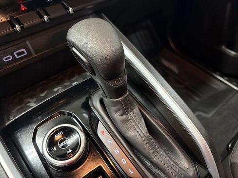 Used 2024 Chevrolet Colorado Trail Boss w/ Advanced Trailering Package image 28