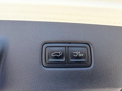 Certified 2024 Kia Carnival SX Prestige FWD image 6