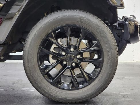 Used 2021 Jeep Wrangler Unlimited Sahara image 25