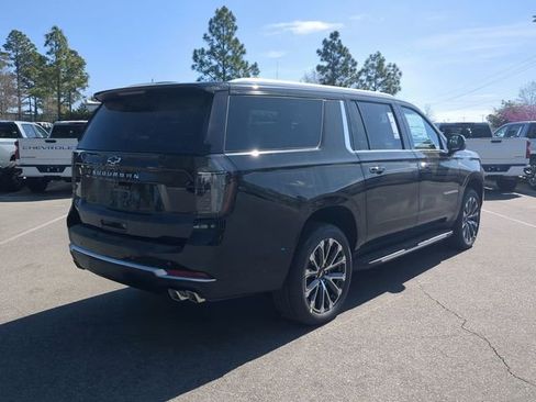 New 2026 Chevrolet Suburban High Country w/ Sun And Tow Package AWD/4WD image 6