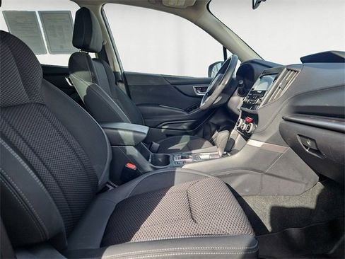 Used 2023 Subaru Forester Premium image 15