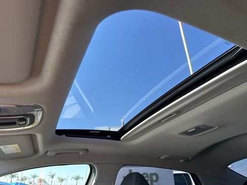 Used 2024 Hyundai Elantra SEL w/ Convenience Package image 24