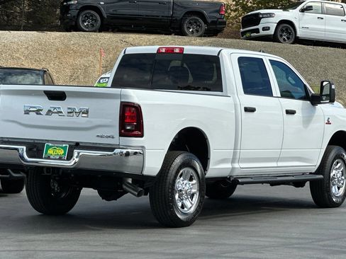 New 2026 RAM 2500 Tradesman AWD/4WD image 4