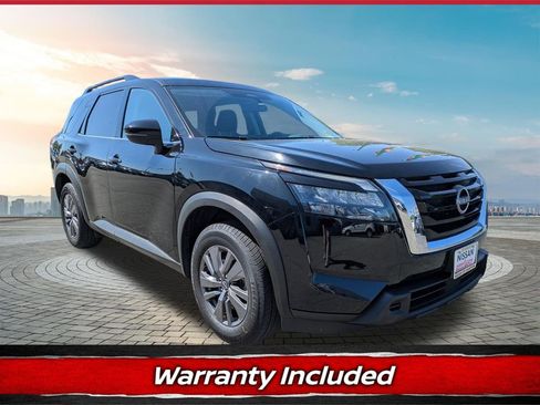 Certified 2025 Nissan Pathfinder SV image 1