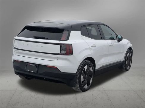 Certified 2025 Volvo EX30 Plus w/ Protection Package Premier image 6