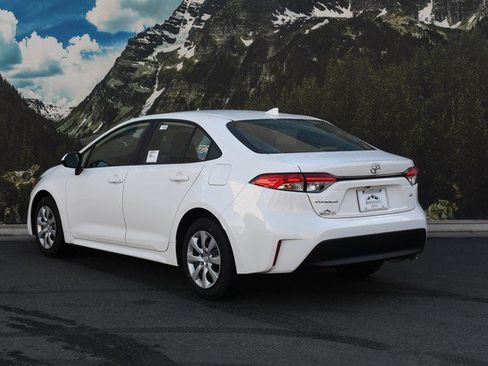 New 2026 Toyota Corolla LE image 3