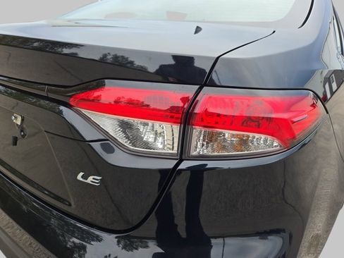 Used 2024 Toyota Corolla LE image 36