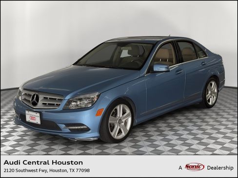 Used 2011 Mercedes-Benz C 300 Sedan image 1