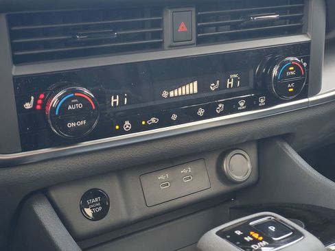 New 2026 Nissan Rogue SV image 28