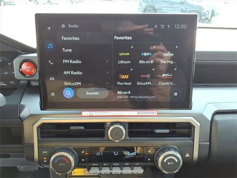 Certified 2025 Toyota 4Runner TRD Off-Road Premium image 15