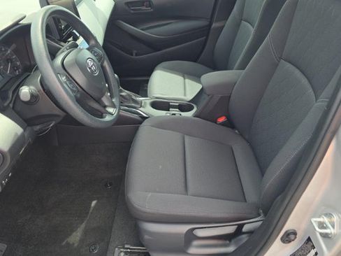 Used 2024 Toyota Corolla LE FWD image 4
