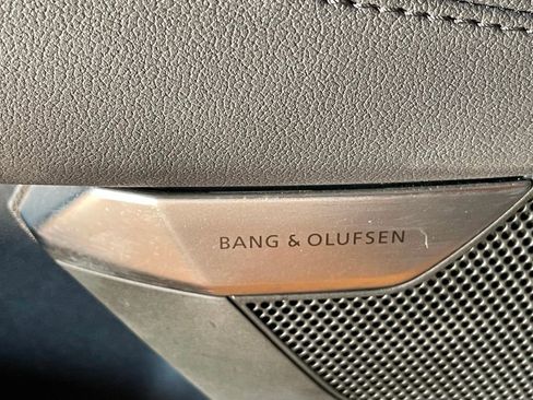 Used 2023 Audi e-tron GT Premium Plus image 17