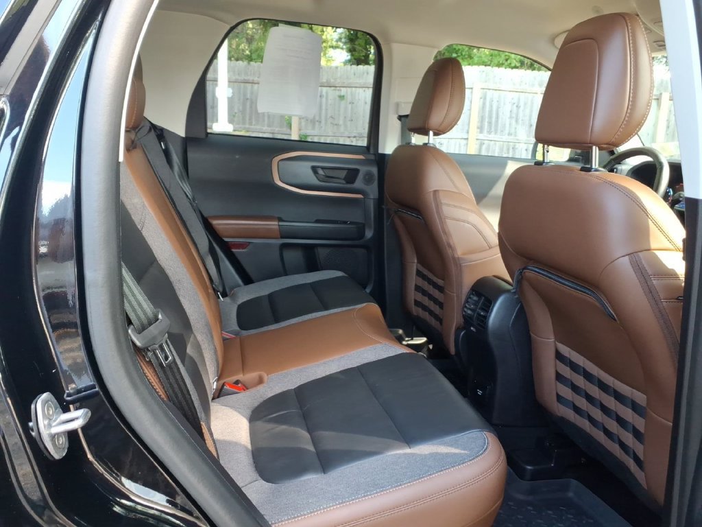 Certified 2023 Ford Bronco Sport Outer Banks w/ Tech Package AWD/4WD image 11