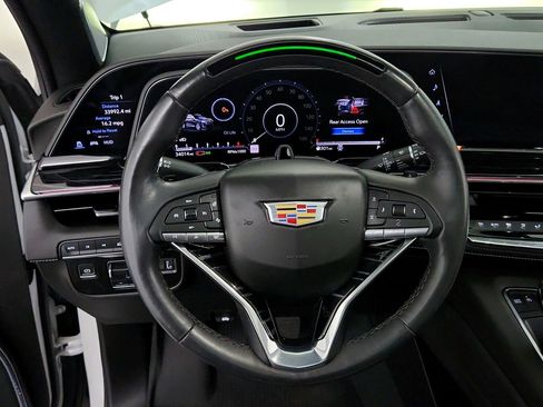 Certified 2023 Cadillac Escalade ESV Sport w/ Touring Package AWD/4WD image 19