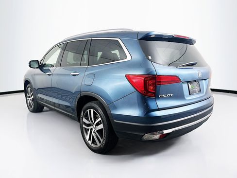 Used 2018 Honda Pilot Touring image 5
