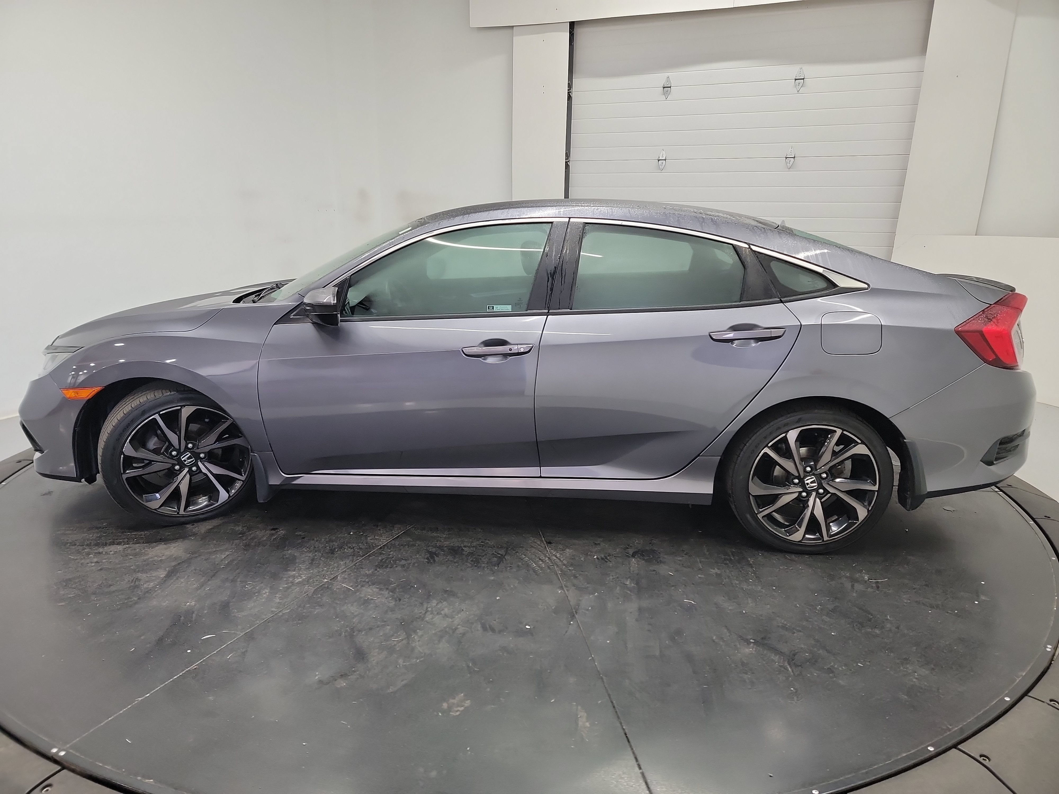 Used 2020 Honda Civic Sport image 4