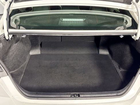 Used 2025 Toyota Camry SE image 20