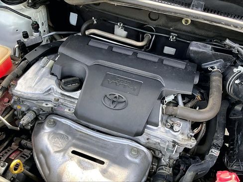 Used 2015 Toyota RAV4 XLE FWD image 31