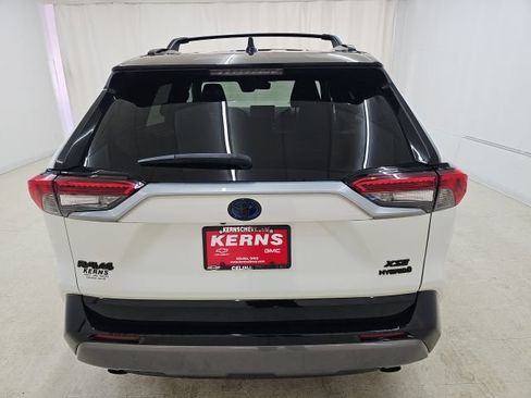 Used 2021 Toyota RAV4 XSE AWD/4WD image 12
