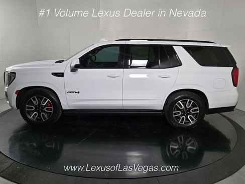 Used 2022 GMC Yukon AT4 AWD/4WD image 3
