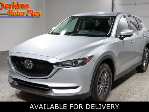 Used 2021 MAZDA CX-5 Touring FWD image 1