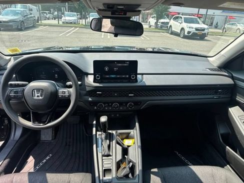 Certified 2023 Honda Accord EX image 15