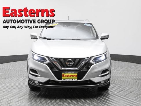 Used 2022 Nissan Rogue Sport SL w/ Premium Package AWD/4WD image 2
