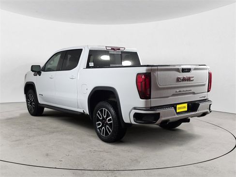 Used 2021 GMC Sierra 1500 AT4 w/ AT4 Premium Package image 3