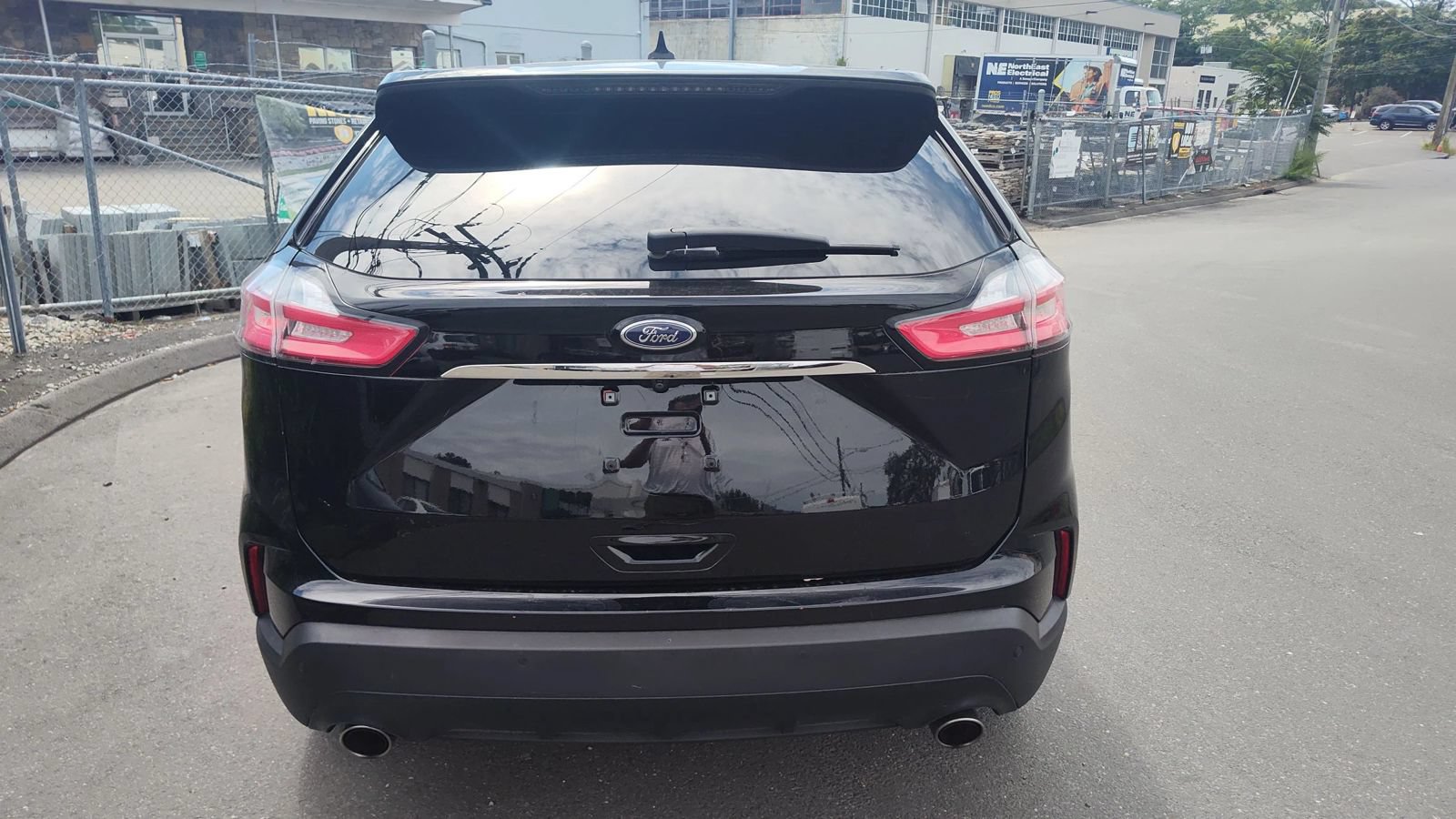Used 2019 Ford Edge SE w/ SE Fleet Driver's Package AWD/4WD image 5