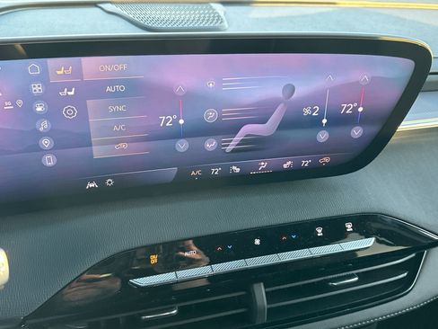 New 2026 Buick Enclave Sport Touring image 19