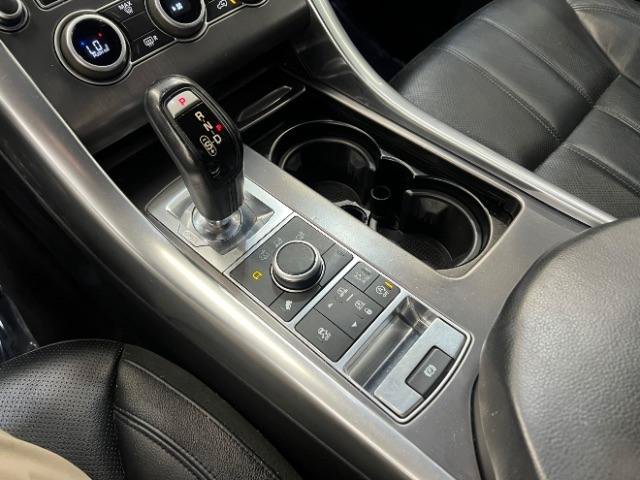 Used 2016 Land Rover Range Rover Sport SE AWD/4WD image 19