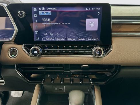 Used 2024 GMC Canyon Denali w/ LPO, Denali Black Edition image 15