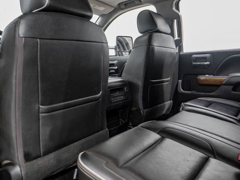 Used 2019 Chevrolet Silverado 3500 High Country w/ Duramax Plus Package image 36