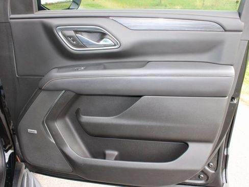 Used 2021 GMC Yukon SLT w/ SLT Premium Package image 20