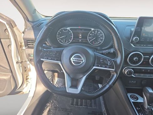 Used 2022 Nissan Sentra SV image 12