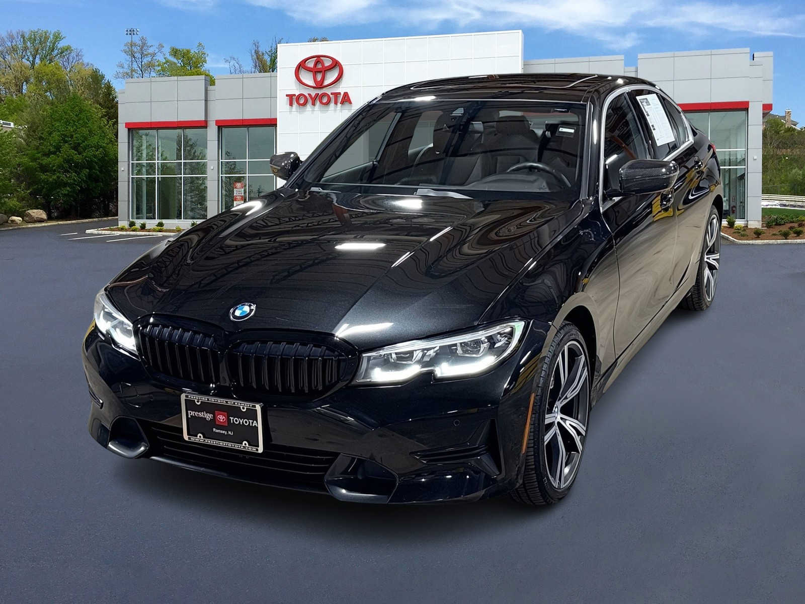 Used 2020 BMW 330i xDrive Sedan w/ Convenience Package AWD/4WD image 1