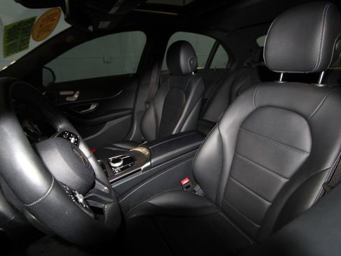 Used 2020 Mercedes-Benz C 300 C 300 image 4