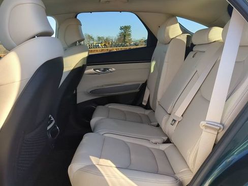 Used 2022 Genesis GV70 2.5T w/ Advanced Package AWD/4WD image 13