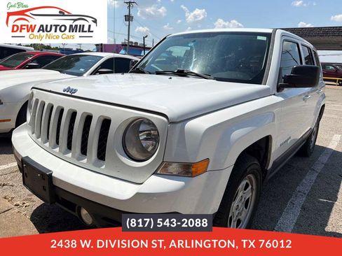 Used 2015 Jeep Patriot Sport w/ Power Value Group FWD image 1