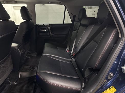 Used 2023 Toyota 4Runner TRD Off-Road Premium w/ Moonroof Package AWD/4WD image 22