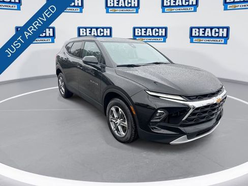 Used 2024 Chevrolet Blazer LT w/ Convenience Package image 2