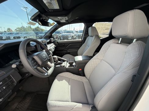 New 2026 Toyota Tacoma SR5 AWD/4WD image 19