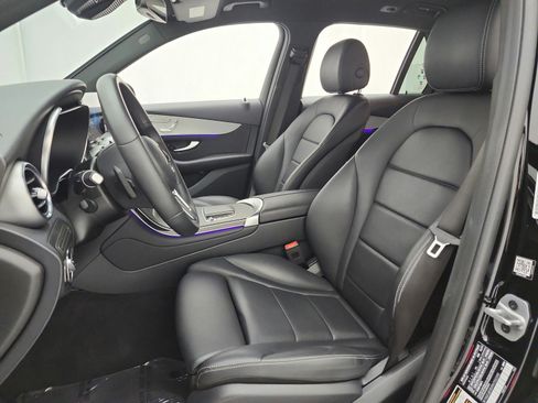 Used 2022 Mercedes-Benz GLC 300 image 13