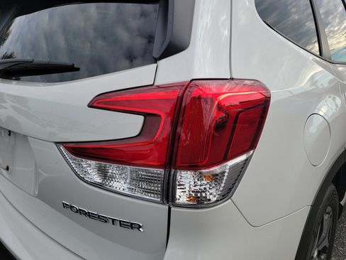 Used 2024 Subaru Forester Premium image 10