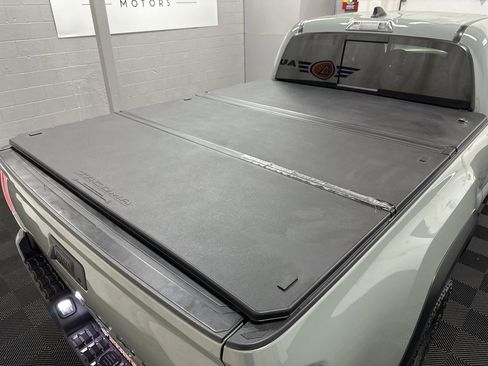 Used 2023 Toyota Tacoma TRD Off-Road image 11