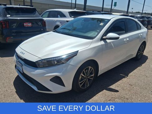 Used 2024 Kia Forte LXS w/ LXS Technology Package FWD image 3