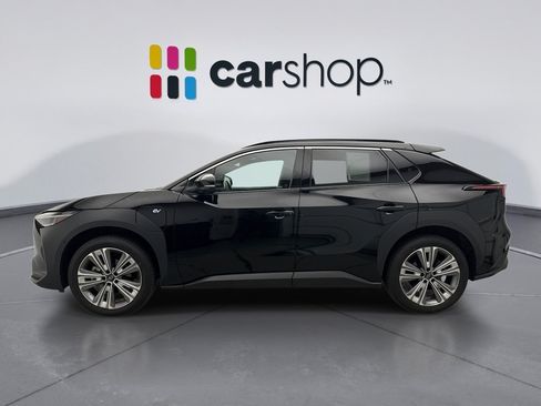 Used 2023 Subaru Solterra AWD image 2