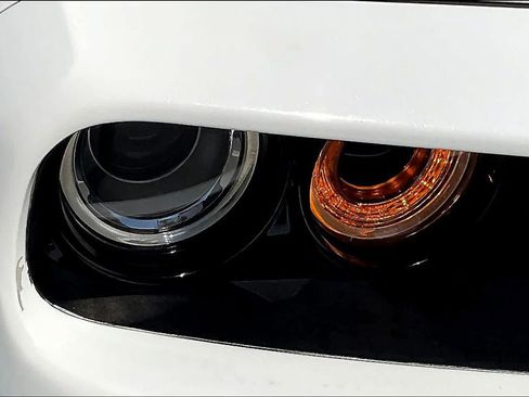 Used 2019 Dodge Challenger SXT RWD image 27